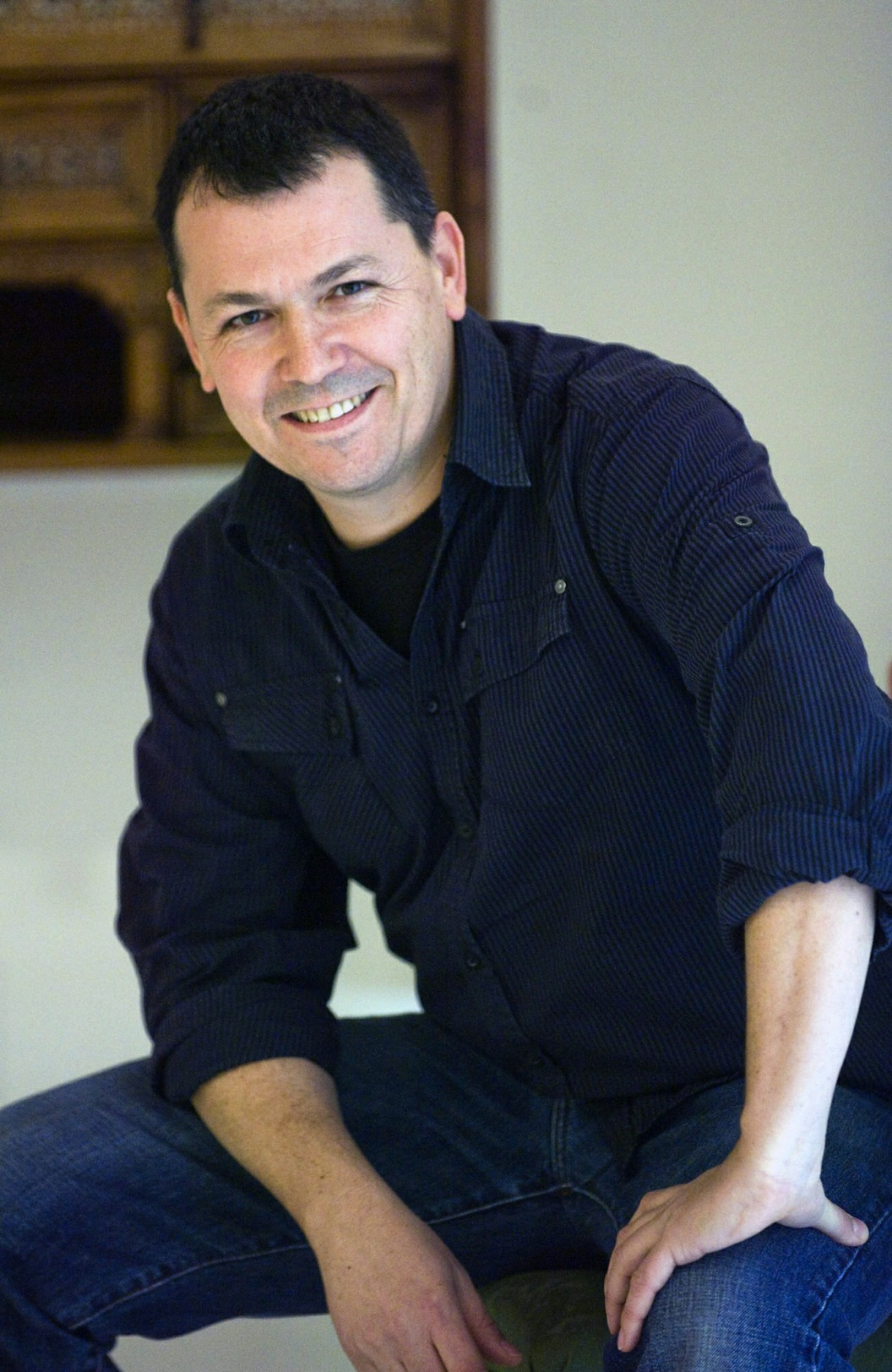 Lluís Oliván, ganador del premio València de narrativa en castellano