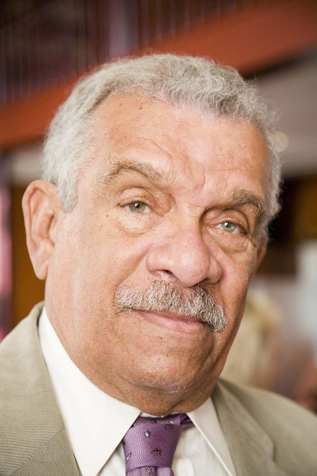 Mor el Nobel Derek Walcott