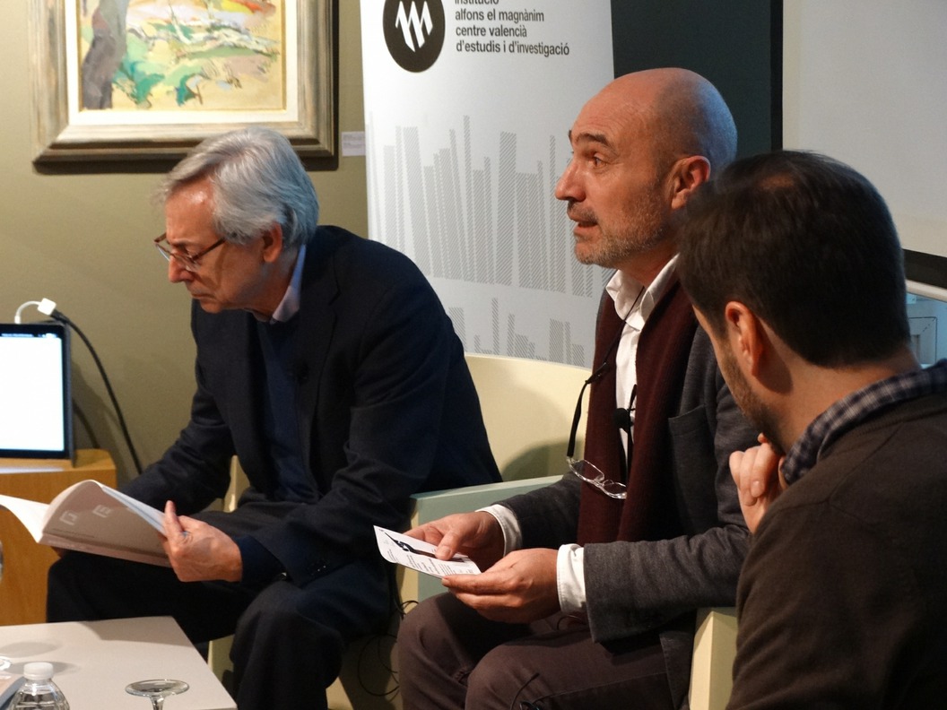 Presentación del anuario en inglés y una nueva app para dispositivos móviles