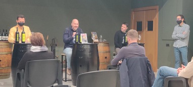 Presentación "Vino y sociedad" en Bodegas Arráez