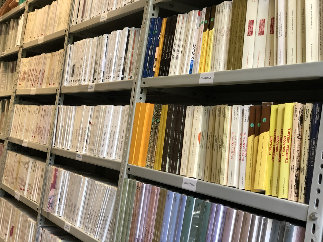 Los hábitos lectores valencianos se consolidan por encima de la media española