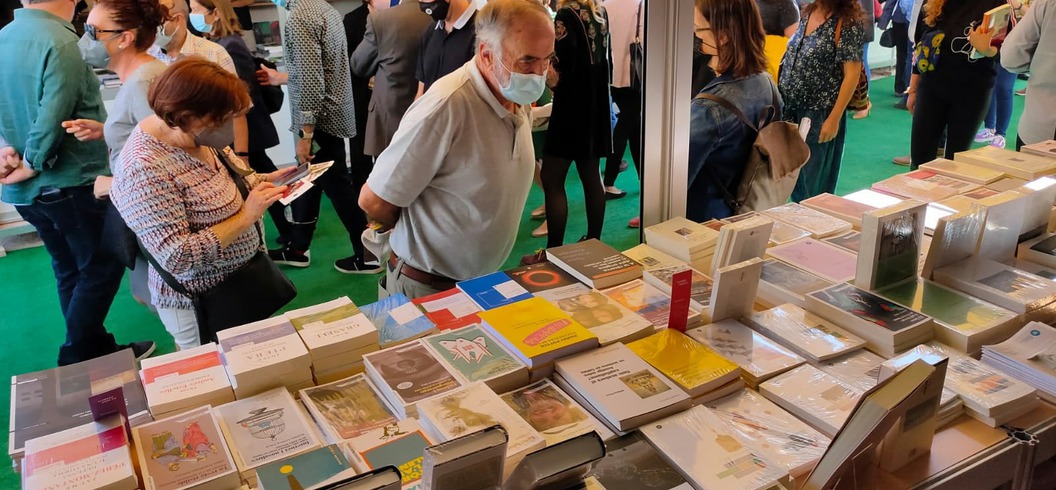 El Magnànim en la feria del libro de València 2022