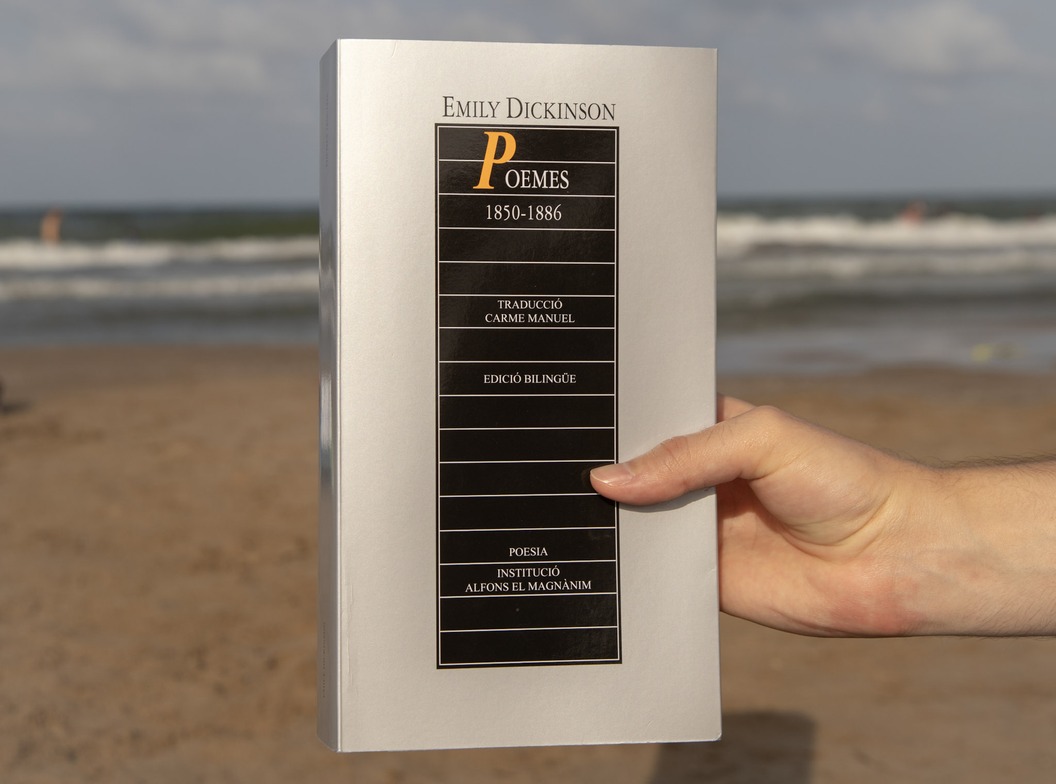 Emily Dickinson, una maestra en el llanto, pero sobre todo en la risa.