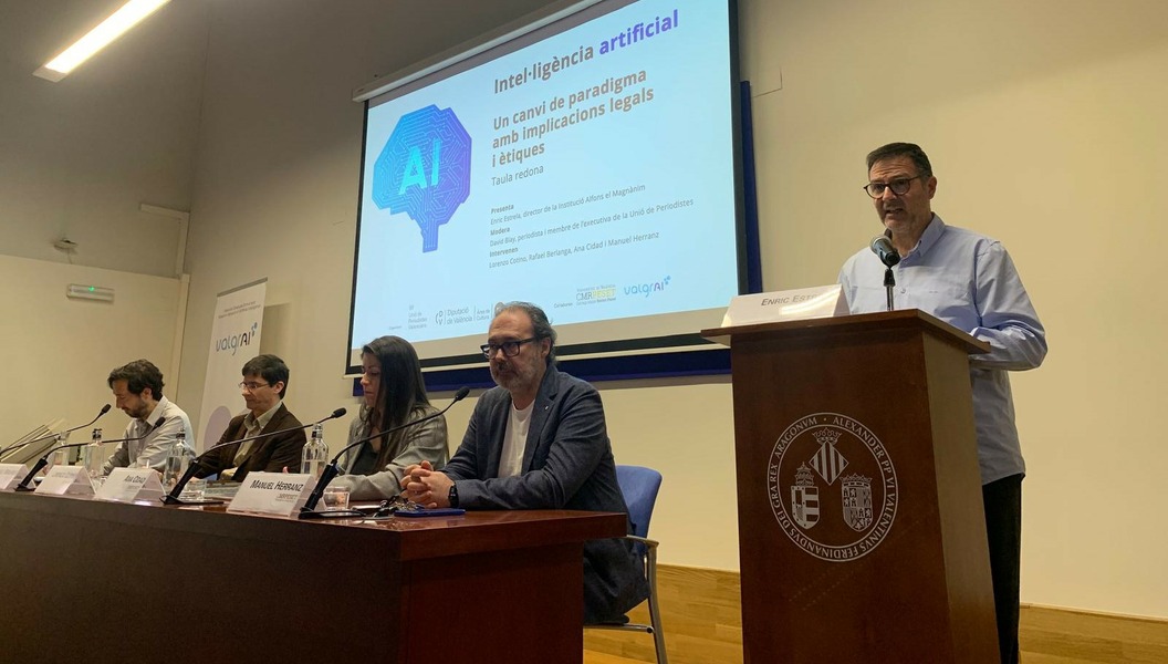 Formació d'experts en la jornada sobre IA (Intel·ligència Artificial)