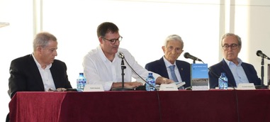 El Magnànim va presentar el llibre de Salvador Fernández Calabuig a Torrent