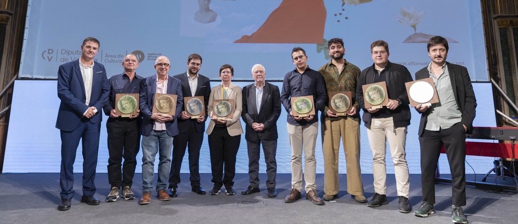 El Magnànim entrega los premios literarios València y València Nova 2024