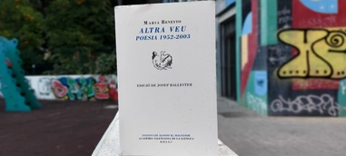 El libro que recupera los siete poemarios en valenciano y textos inéditos de Maria Beneyto