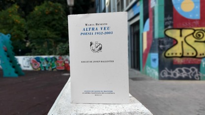 El libro que recupera los siete poemarios en valenciano y textos inéditos de Maria Beneyto