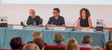 Miguel Calatayud presenta a La Nau la reedició d’El peu fregit, un referent del còmic valencià