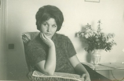 La Diputación reúne los siete libros de poesía en valenciano de Maria Beneyto y otros textos inéditos